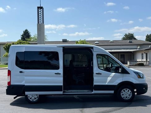 Used 2024 Ford Transit 350 XLT RWD image 22