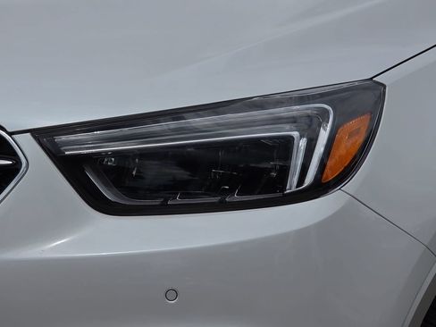 Certified 2018 Buick Encore Premium FWD image 33