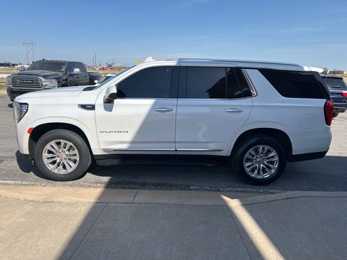 Used 2024 GMC Yukon SLT image 8