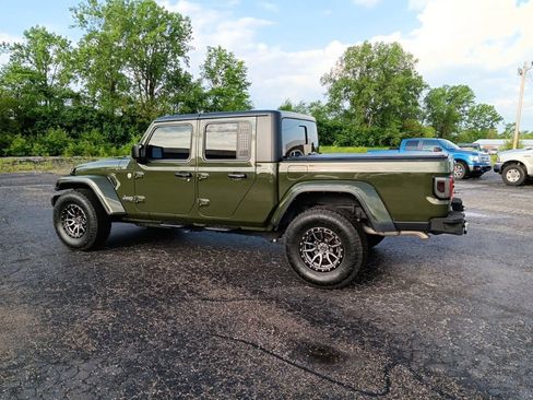 Used 2023 Jeep Gladiator Overland AWD/4WD image 8