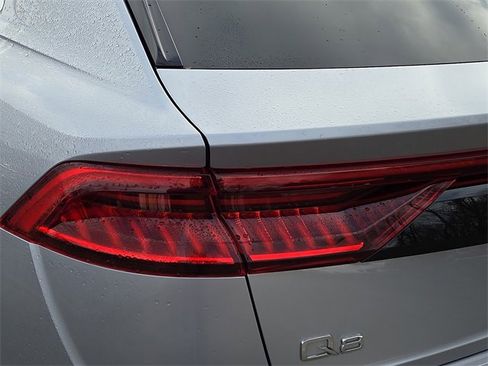 Certified 2022 Audi Q8 Premium image 10