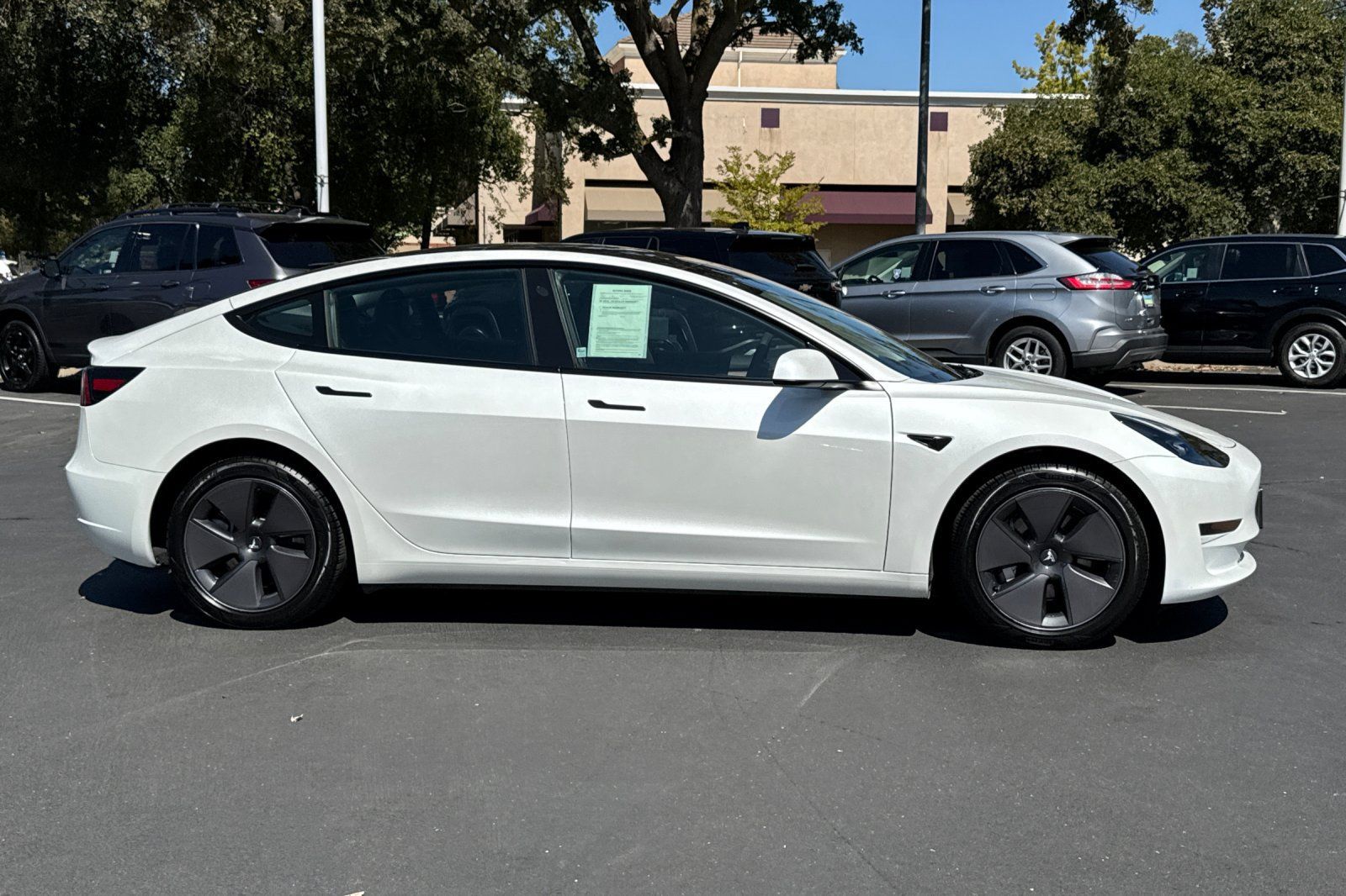 Used 2023 Tesla Model 3 Standard Range RWD image 2