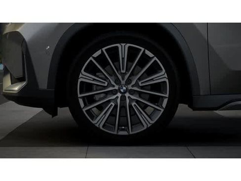 New 2026 BMW X1 xDrive28i w/ Technology Package AWD/4WD image 7