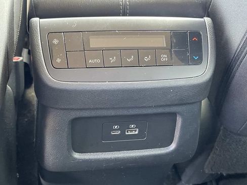 Certified 2024 Nissan Pathfinder SV FWD image 16