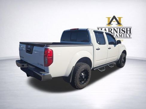 Used 2017 Nissan Frontier SV AWD/4WD image 7