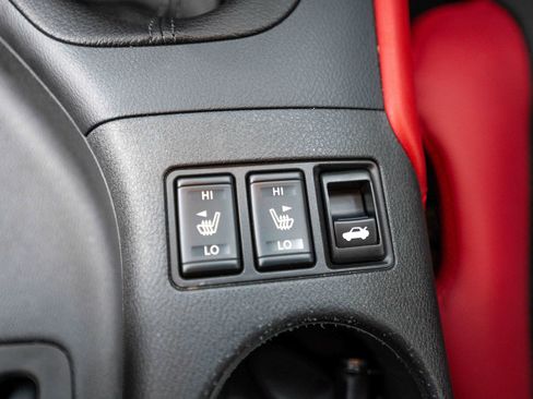 Used 2024 Nissan Z Performance w/ Floor Mat Package RWD image 15