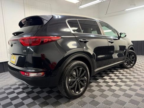 Used 2019 Kia Sportage EX w/ EX Sport Appearance Package AWD/4WD image 6