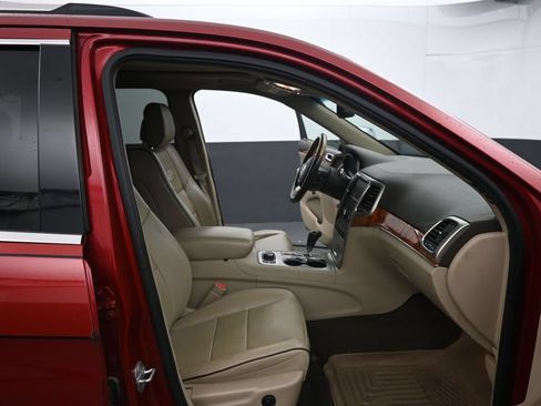 Used 2011 Jeep Grand Cherokee Overland AWD/4WD image 35
