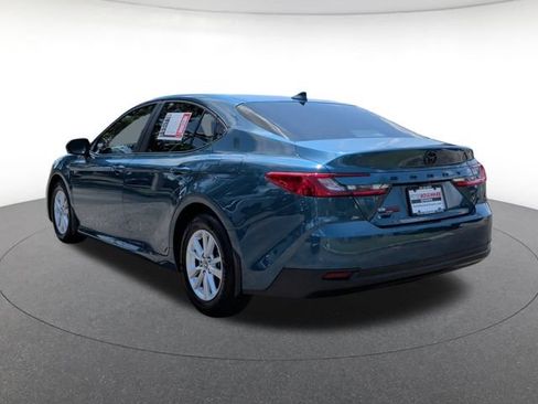 Used 2025 Toyota Camry LE w/ Convenience Package FWD image 4