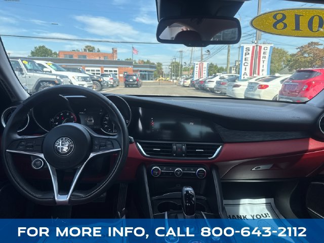 Used 2018 Alfa Romeo Giulia AWD image 12