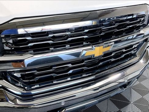 Used 2017 Chevrolet Silverado 1500 LTZ w/ Sport Package AWD/4WD image 30