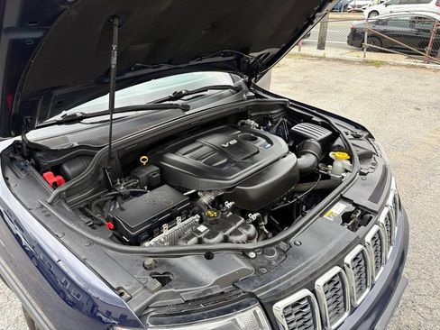 Used 2017 Jeep Grand Cherokee Limited AWD/4WD image 38