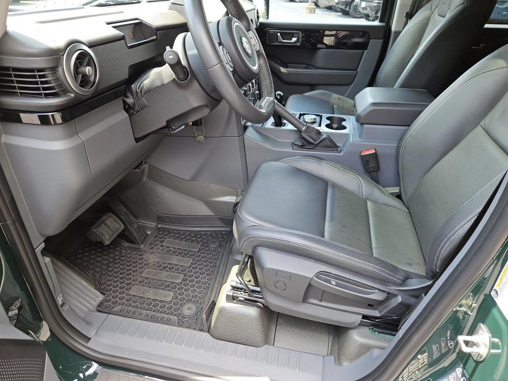 Used 2025 INEOS Grenadier Station Wagon AWD/4WD image 13