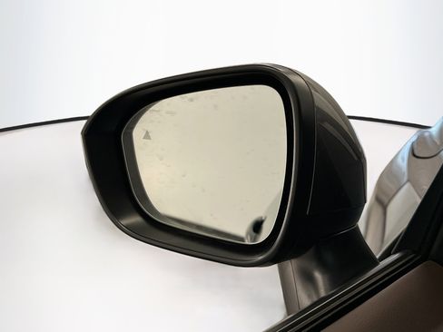 Used 2023 Nissan Rogue SV image 16