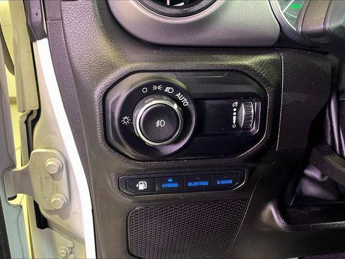 Used 2023 Jeep Wrangler Unlimited w/ Cold Weather Group AWD/4WD image 17