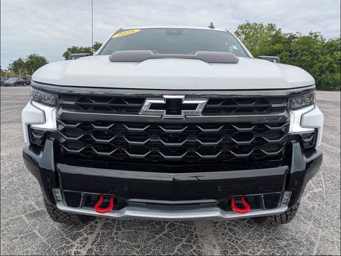 Used 2026 Chevrolet Silverado 1500 ZR2 AWD/4WD image 9
