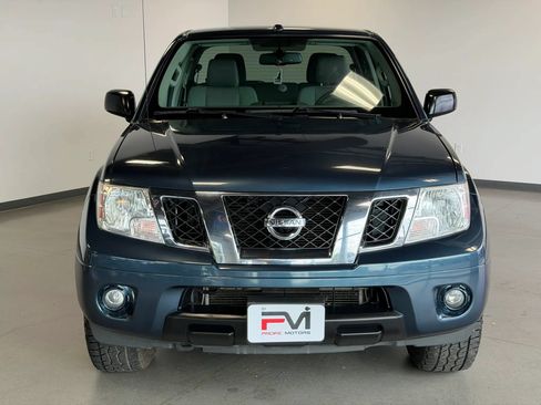 Used 2013 Nissan Frontier SV w/ SV Value Truck Pkg AWD/4WD image 2