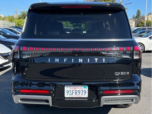 Used 2025 INFINITI QX80 Luxe AWD/4WD image 4