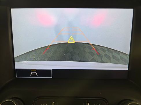 Used 2023 GMC Acadia SLT image 17