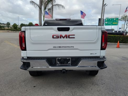 Used 2022 GMC Sierra 1500 SLT w/ SLT Premium Package image 6
