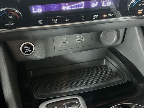 Used 2023 Nissan Rogue SV FWD image 25