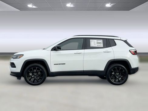 New 2026 Jeep Compass Latitude image 2