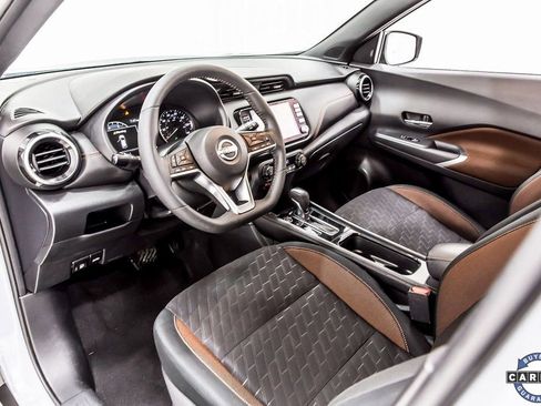 Used 2024 Nissan Kicks SR image 26