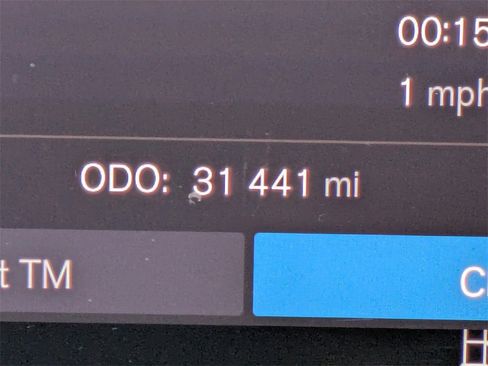 Certified 2024 Volvo XC90 B6 Ultimate w/ Lounge Package image 43