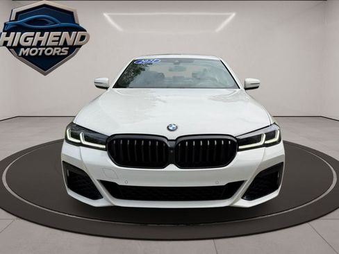 Used 2021 BMW 530i xDrive w/ M Sport Package AWD/4WD image 9