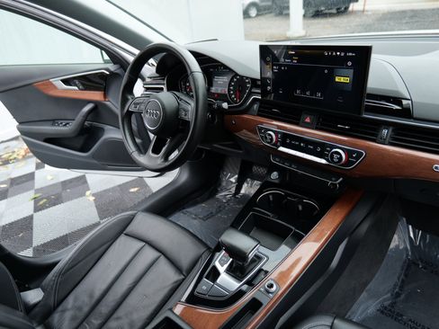 Used 2022 Audi A4 2.0T Premium image 34