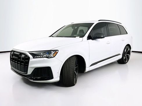 Used 2023 Audi SQ7 Prestige w/ Sport Package AWD/4WD image 2