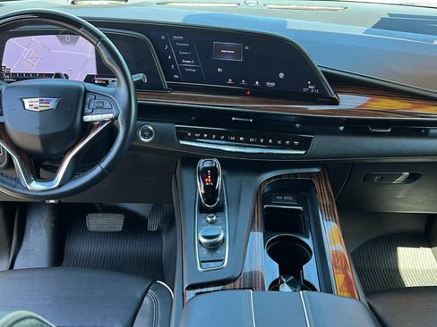 Used 2024 Cadillac Escalade ESV Premium Luxury w/ Performance Package AWD/4WD image 20