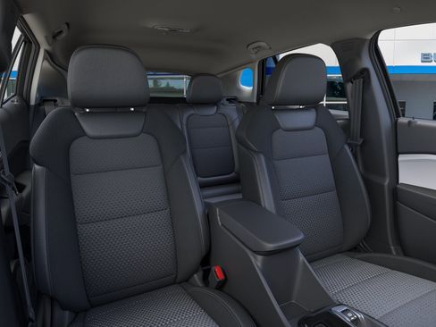 New 2026 Chevrolet Trax LT w/ Midnight Edition FWD image 35