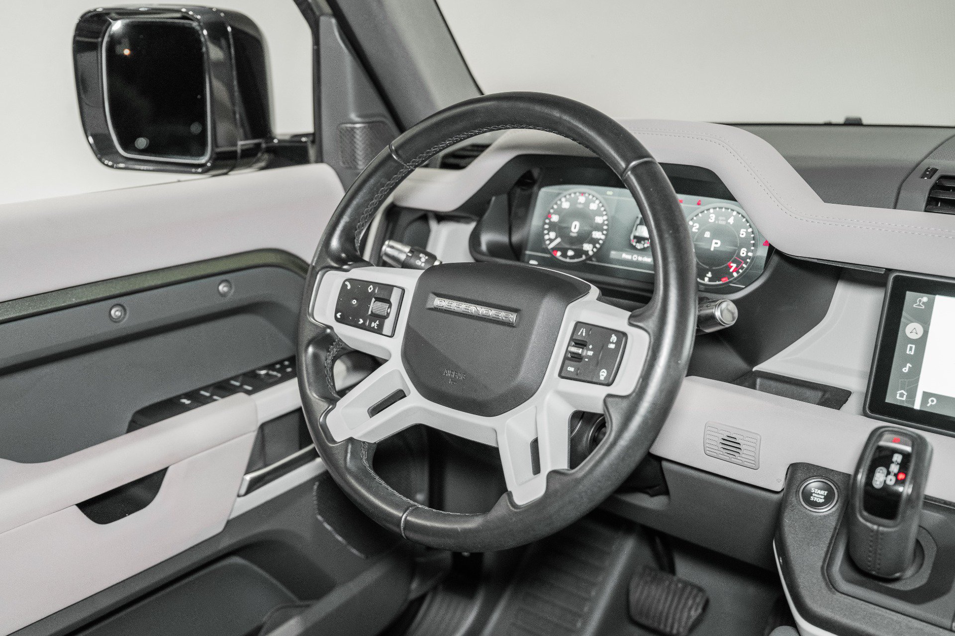 Used 2022 Land Rover Defender 110 SE AWD/4WD image 32
