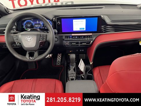 Used 2026 Toyota Camry XSE FWD image 7