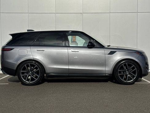 Used 2024 Land Rover Range Rover Sport SE AWD/4WD image 6