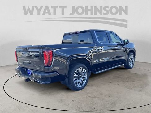 Used 2023 GMC Sierra 1500 Denali Ultimate image 5