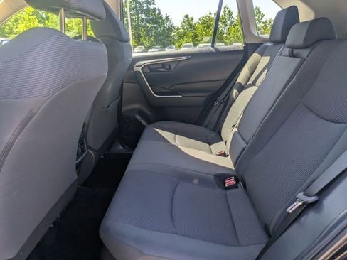 Used 2024 Toyota RAV4 LE AWD/4WD image 17
