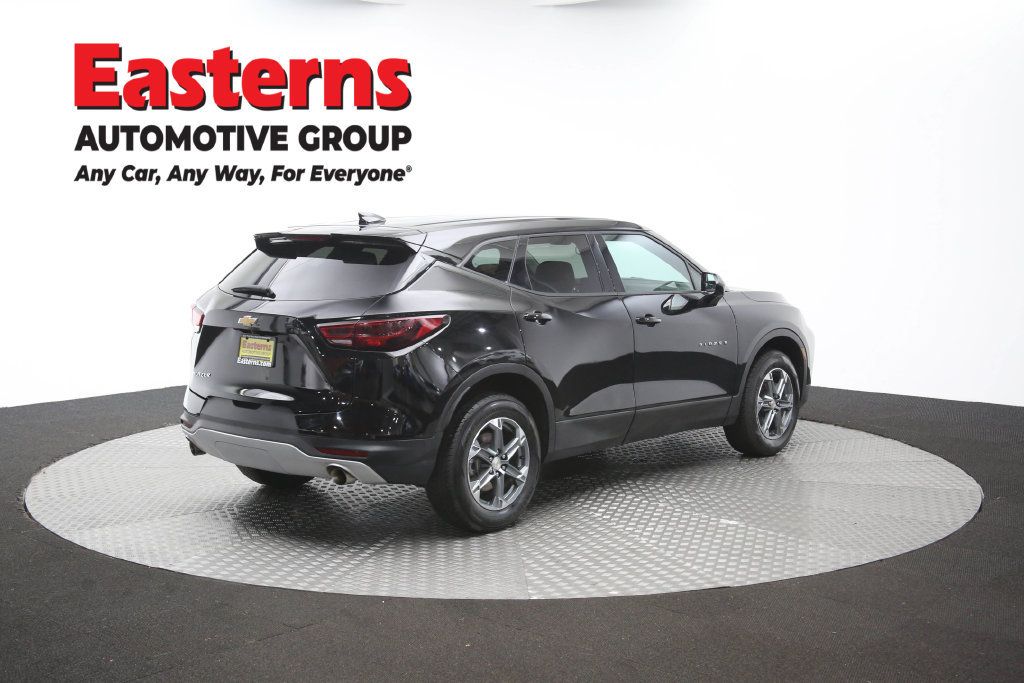 Used 2025 Chevrolet Blazer LT FWD image 44