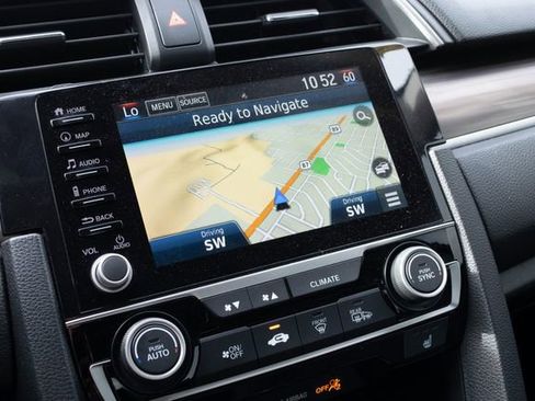 Used 2019 Honda Civic Touring image 34