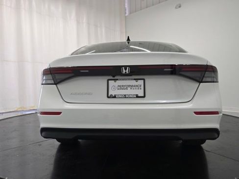 Used 2025 Honda Accord SE image 16