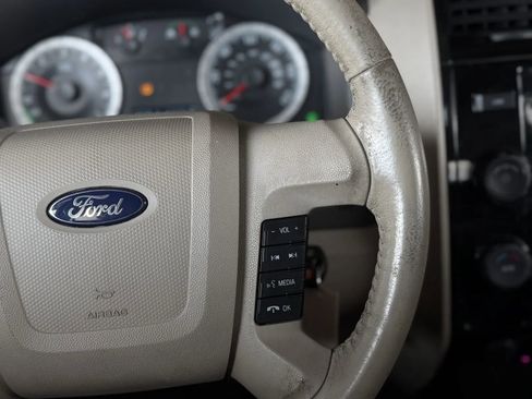 Used 2009 Ford Escape Limited FWD image 22