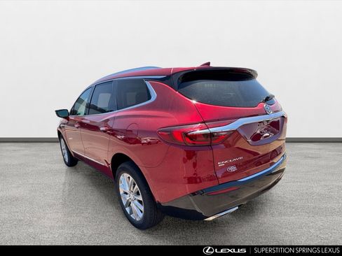 Used 2021 Buick Enclave Premium w/ Sun and Sites Package AWD/4WD image 4
