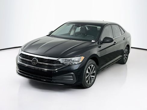 Used 2024 Volkswagen Jetta S FWD image 3