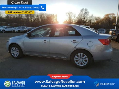 Used 2010 Kia Forte EX image 3