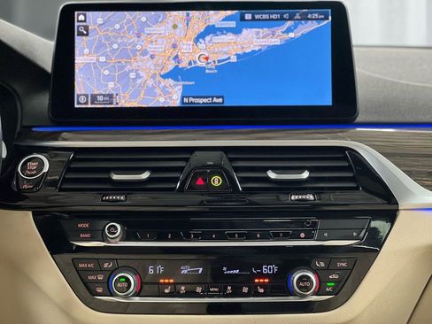 Used 2021 BMW 530i xDrive w/ Convenience Package image 34