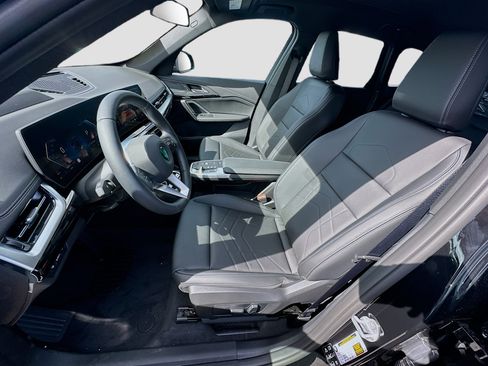 New 2026 BMW X1 xDrive28i w/ Technology Package image 16