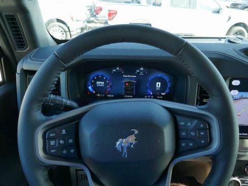 New 2025 Ford Bronco Badlands image 22