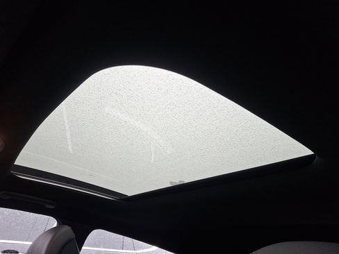 Used 2019 Hyundai Veloster Turbo image 28