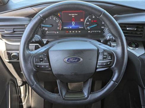 Used 2020 Ford Explorer XLT image 22